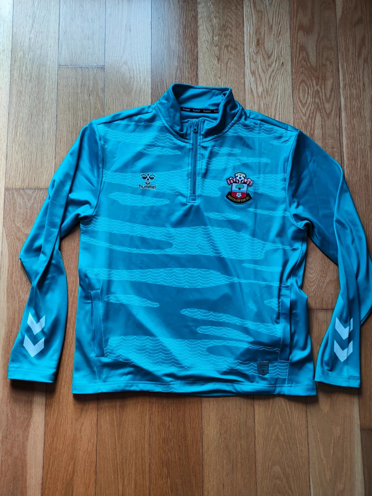 Men long sleeves football shirt Hummel original Southampton training top